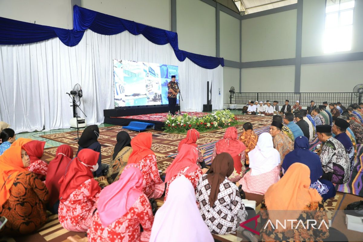 Program bedah rumah tingkatkan sisi sosial warga Neglasari Tangerang