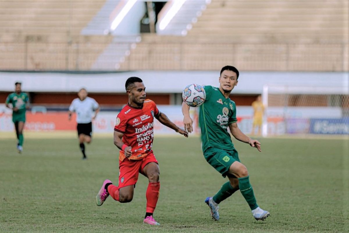 Liga 1: Aji santoso ingatkan pemain Persebaya bangkit di laga selanjutnya