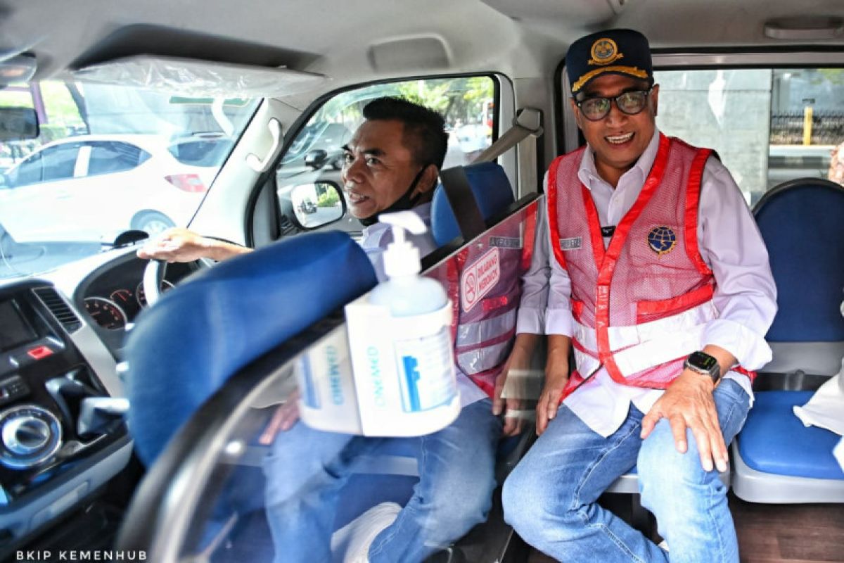 Menhub minta angkutan pengumpan LRT di Kota Palembang diperbanyak