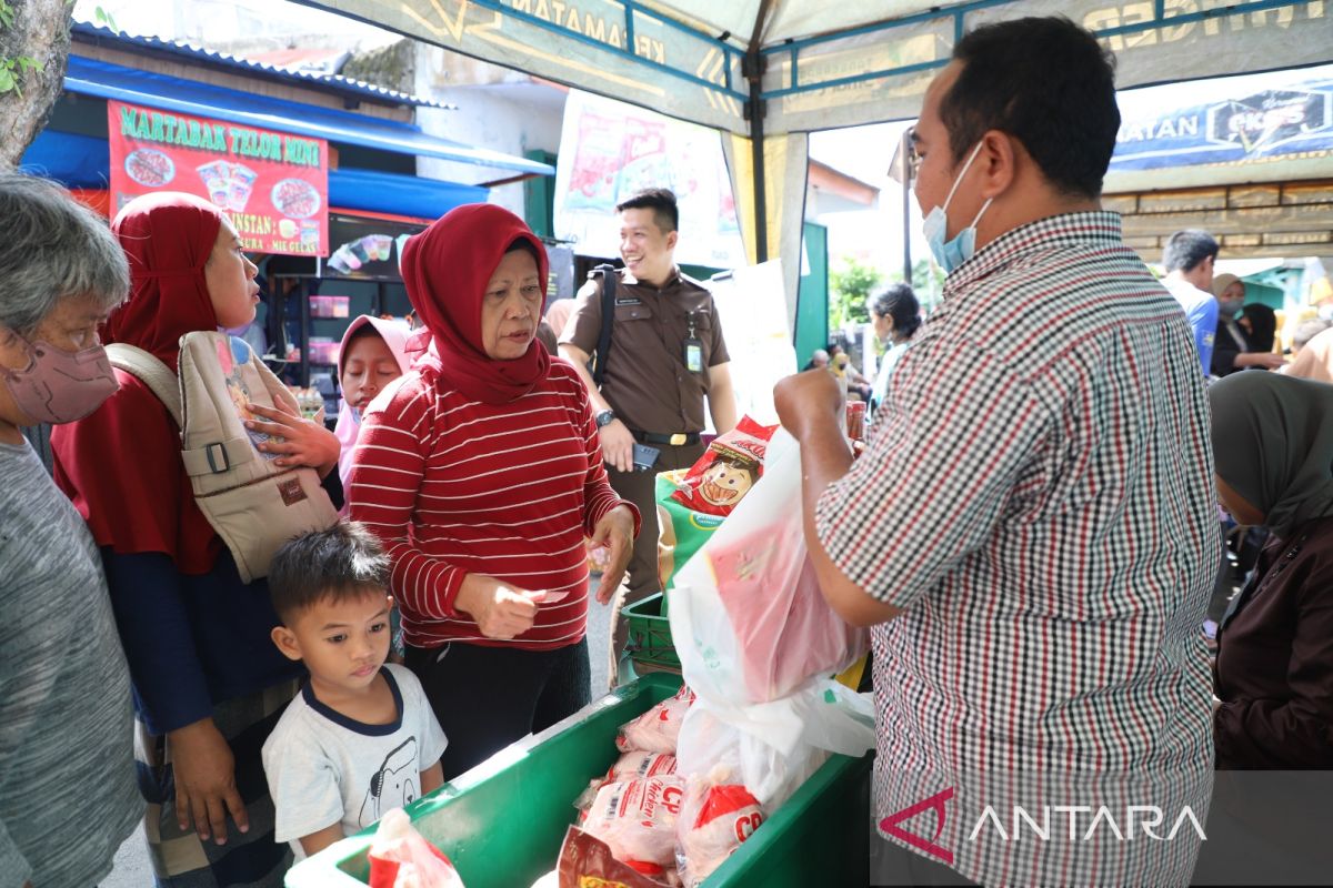 Pemkot Tangerang gelar bazar murah di pemukiman warga tekan inflasi