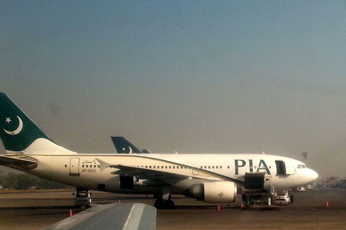 Pakistan Airlines beri diskon bagi pelajar ke China