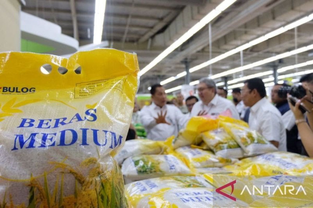 Perum Bulog bantah beras Bulog dioplos  di Medan