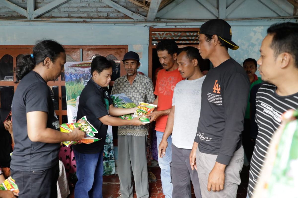 Kowarteg Jatim beri bibit padi dan jagung kepada petani Bojonegoro