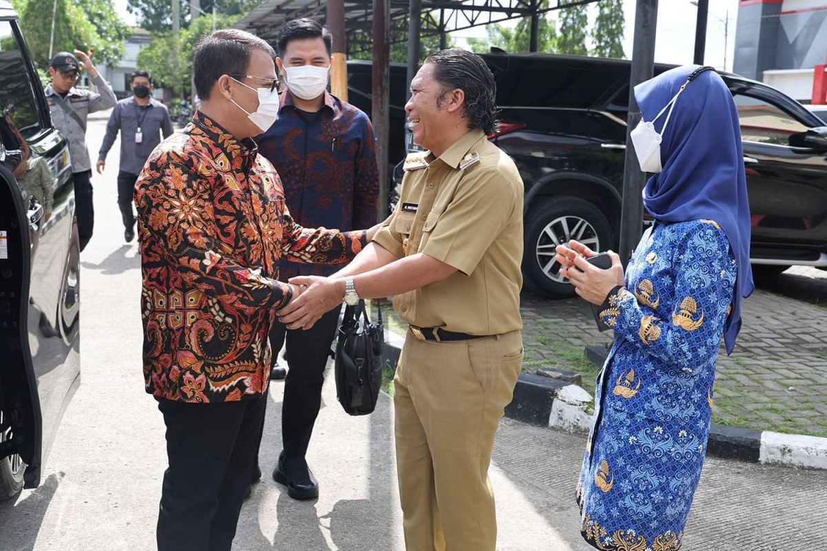 Pemprov Banten optimalkan peran kades dalam perkokoh wawasan kebangsaan