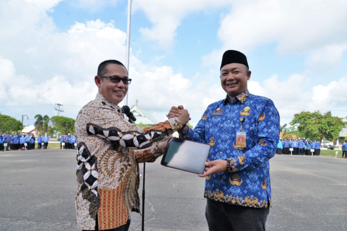 Pemkab Ketapang dapat penghargaan dari KPP Pratama Ketapang