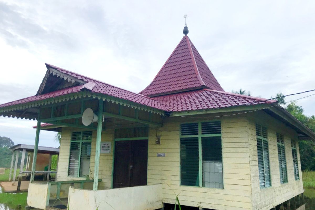 Surau Raden Sulaiman jejak sejarah Sambas