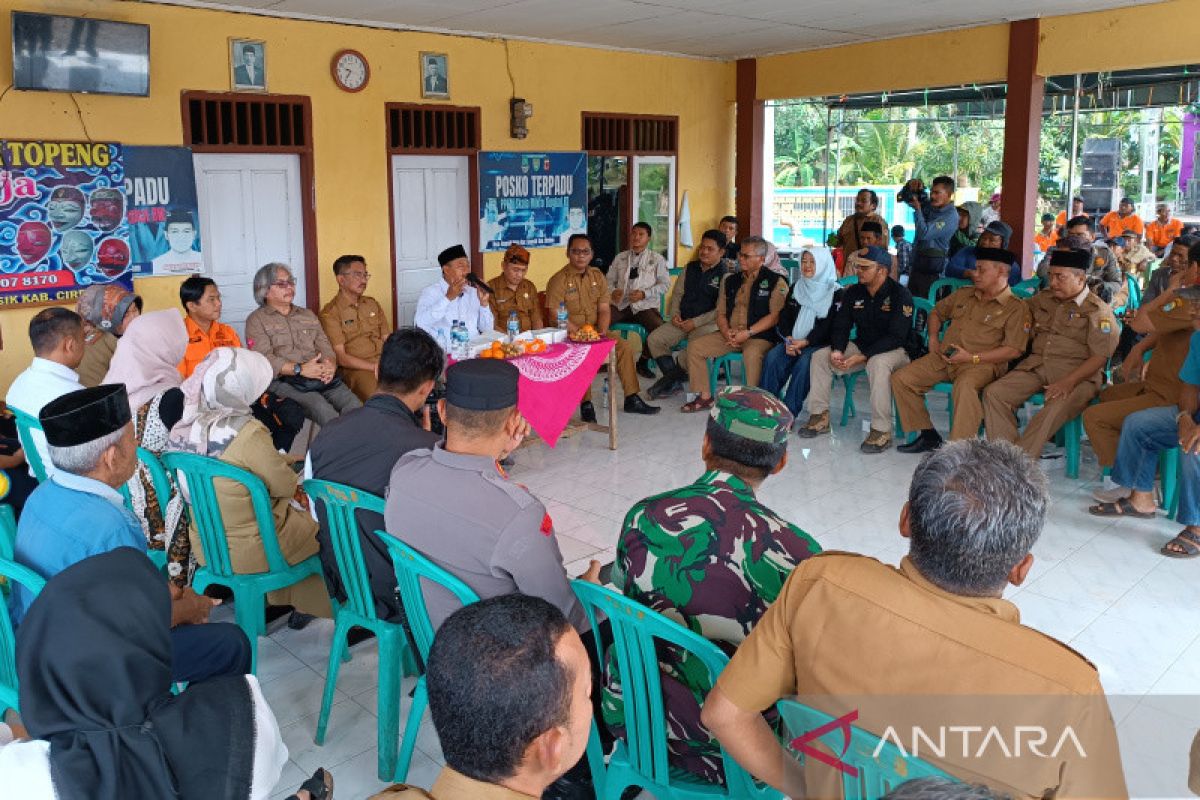 Pemprov Jabar carikan solusi atasi banjir di Gegesik Cirebon