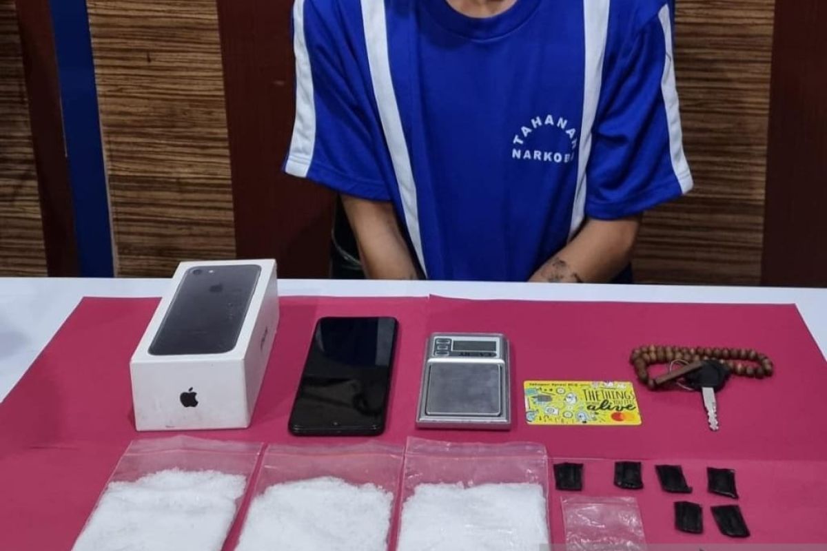 Pemuda di Sukabumi ditangkap karena miliki seratusan gram sabu-sabu