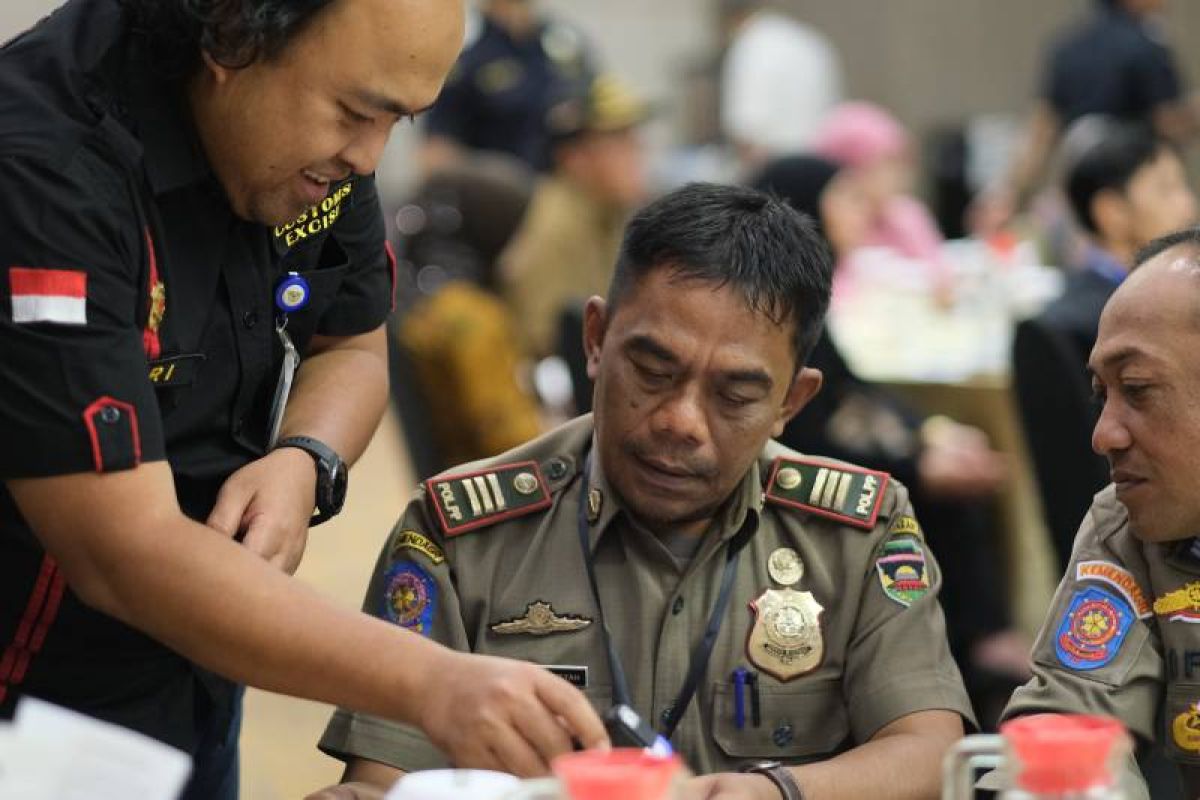 Edukasi Masyarakat, Bea Cukai Sosialisasikan Ketentuan Cukai di Wilayah Jawa Barat