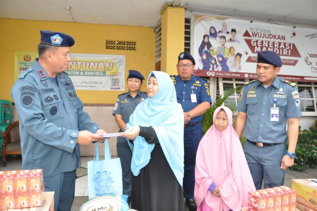 Kemenhub gelar bakti sosial di Tanjung Priok