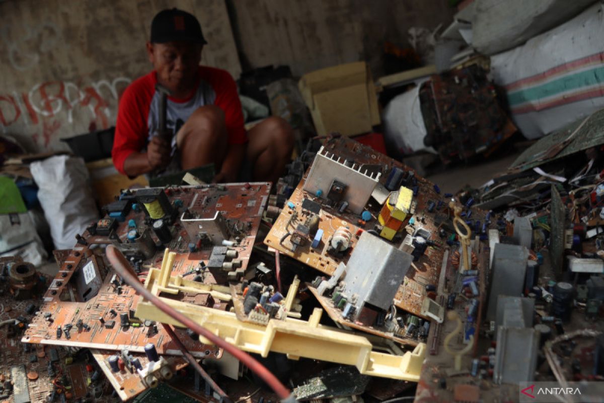 DLH Tangerang siapkan program penjemputan limbah elektronik