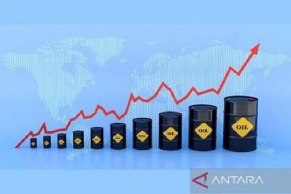 Minyak naik di Asia, investor pertimbangkan krisis perbankan dan Rusia