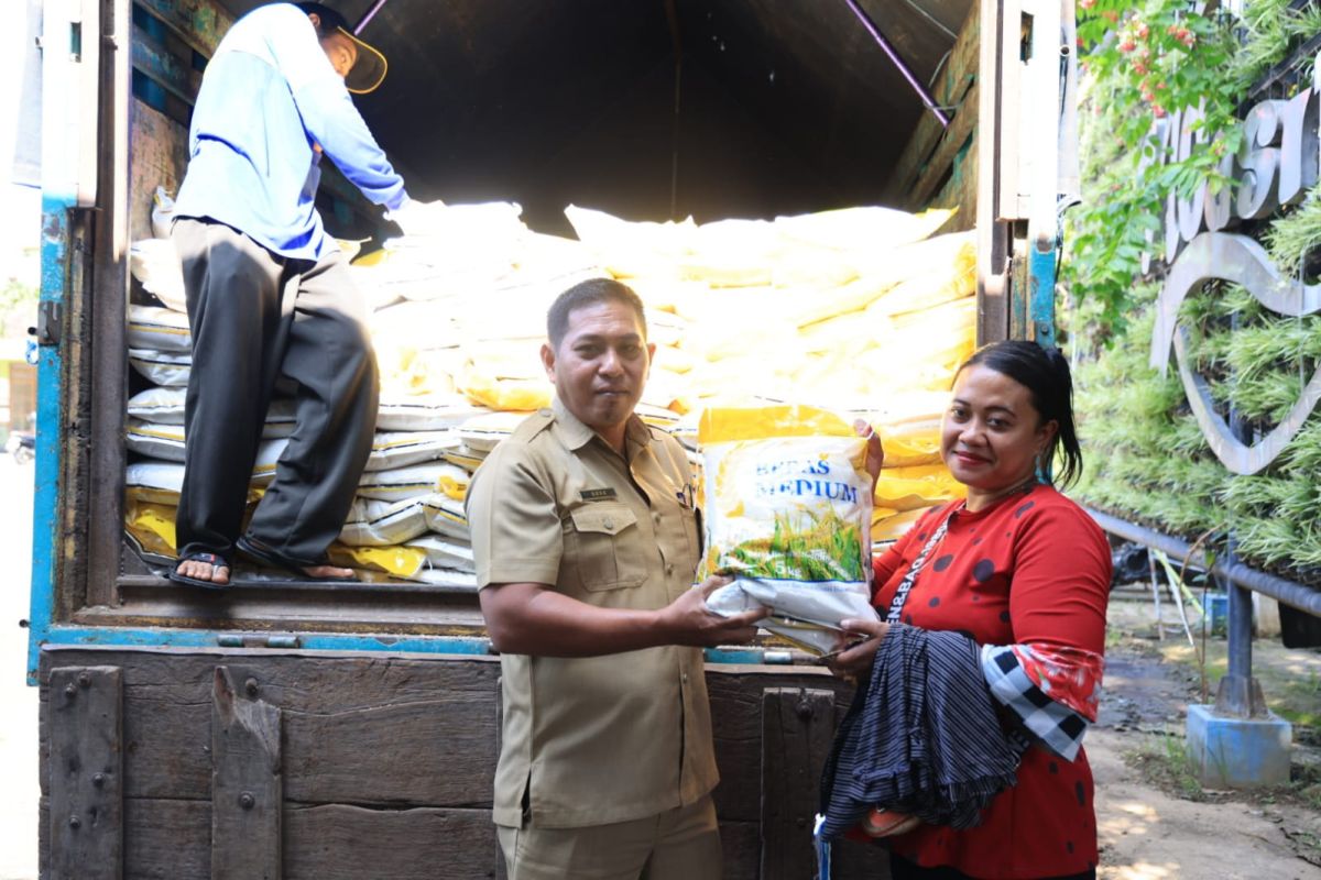 Pemkot Probolinggo dan Bulog lanjutkan operasi pasar jelang Ramadhan