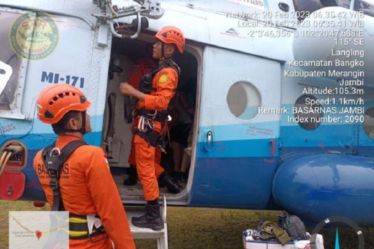 Kabut tebal, Tim SAR jalur udara gagal untuk mengevakuasi Kapolda Jambi