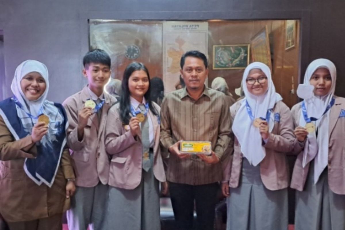 Siswa SMA 1 Tebing Tinggi juara  lomba Sains Lingkungan Internasional