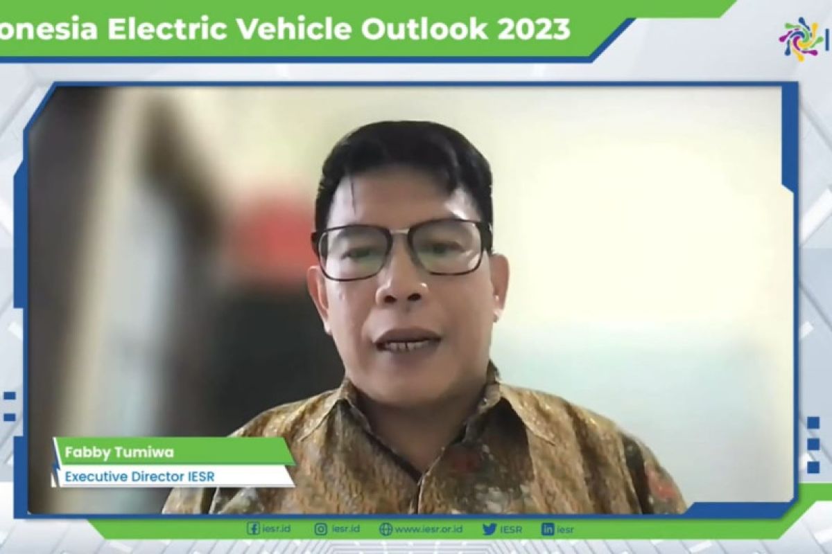 IESR: Pembangunan ekosistem kendaraan listrik mutlak dilakukan