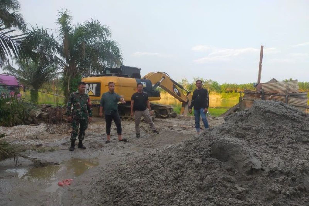 Polisi bongkar lima penambangan ilegal di sejumlah daerah Riau