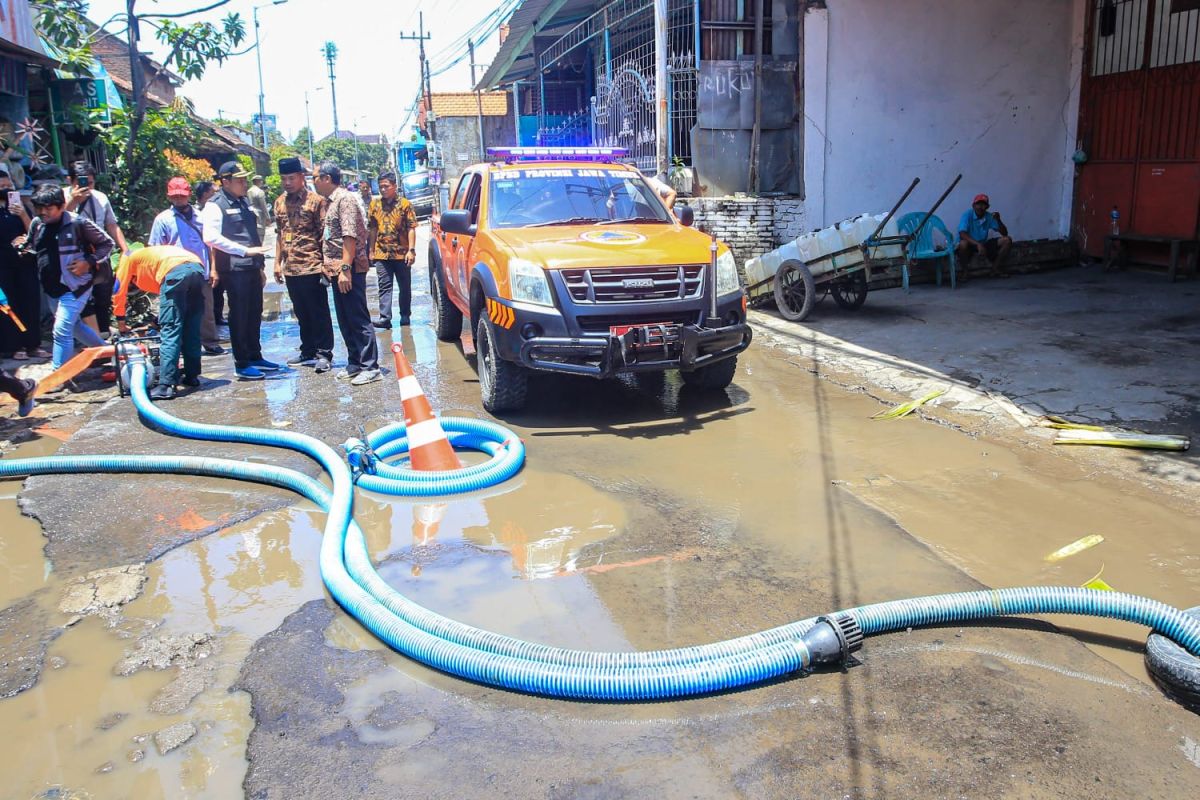 Pemkab Sidoarjo segera perbaiki Jalan Kolonel Sugiono