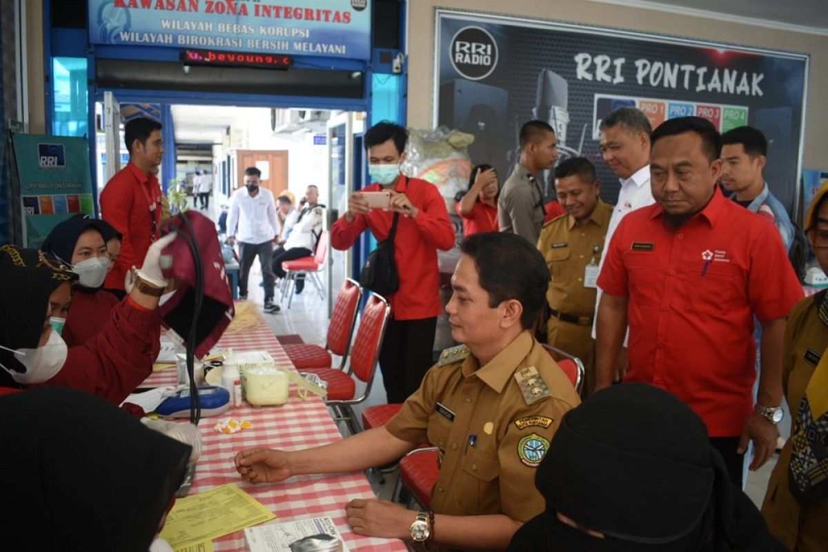 Bahasan minta pendonor darah bisa menjadi pendonor rutin di Pontianak