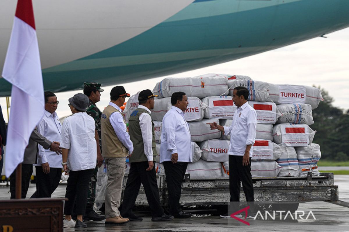 Presiden Jokowi lepas bantuan untuk korban gempa Turki dan Suriah