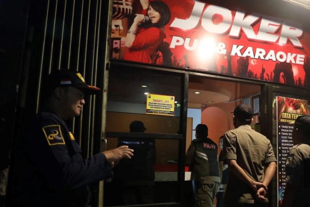 Satpol PP Kota Madiun gelar razia di sejumlah tempat hiburan malam