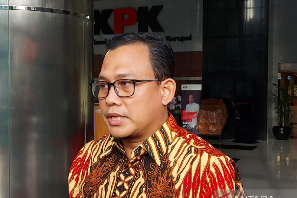 KPK periksa mantan Hakim Agung saksi kasus suap di Mahkamah Agung
