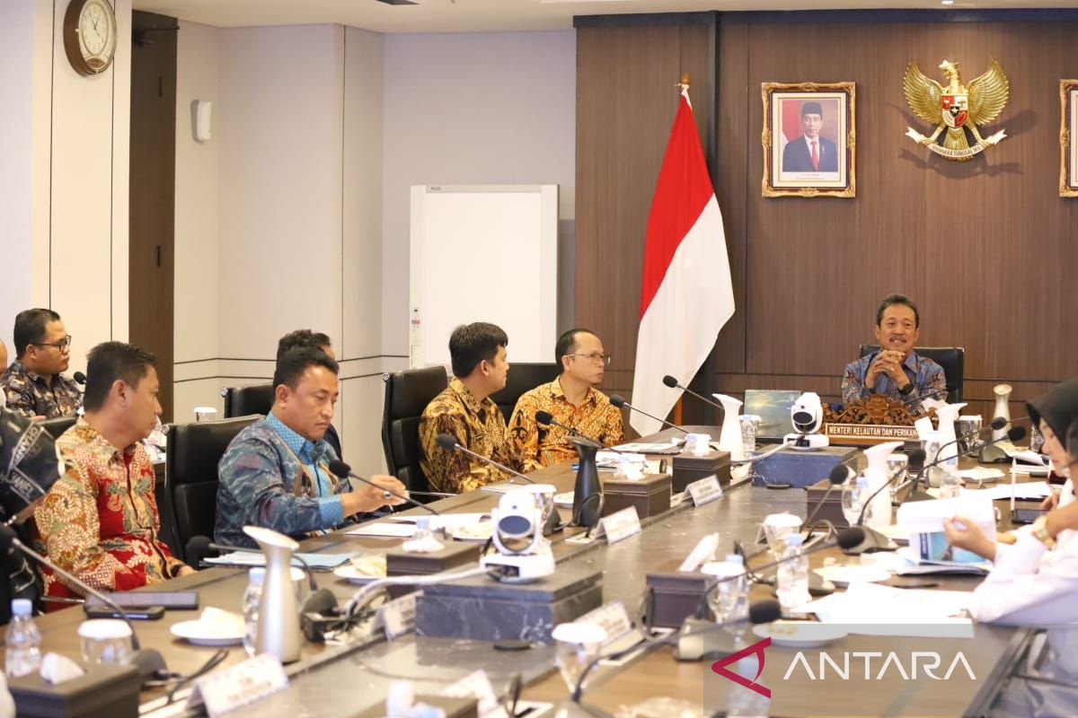 Bupati Bangka Tengah paparkan tiga program unggulan di KKP