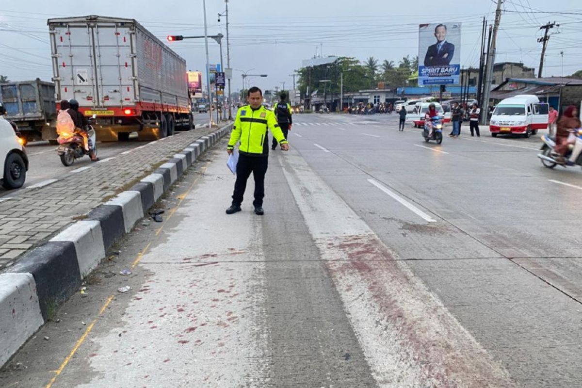 Jadi korban tabrak lari, pria tanpa identitas tewas