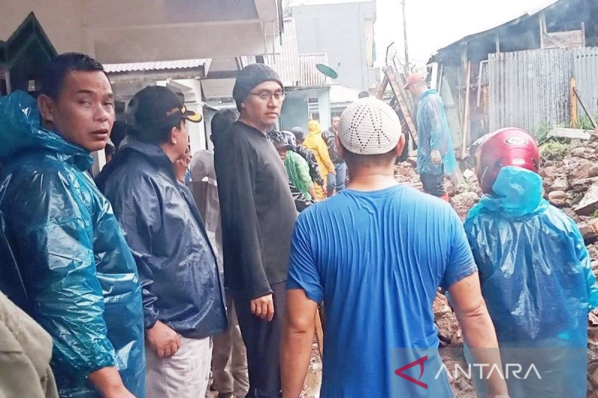 Sembilan kelurahan Padang Panjang direndam banjir