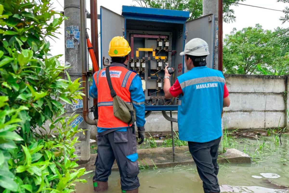 Banjir di Gresik, PLN amankan pasokan listrik ke pelanggan terdampak