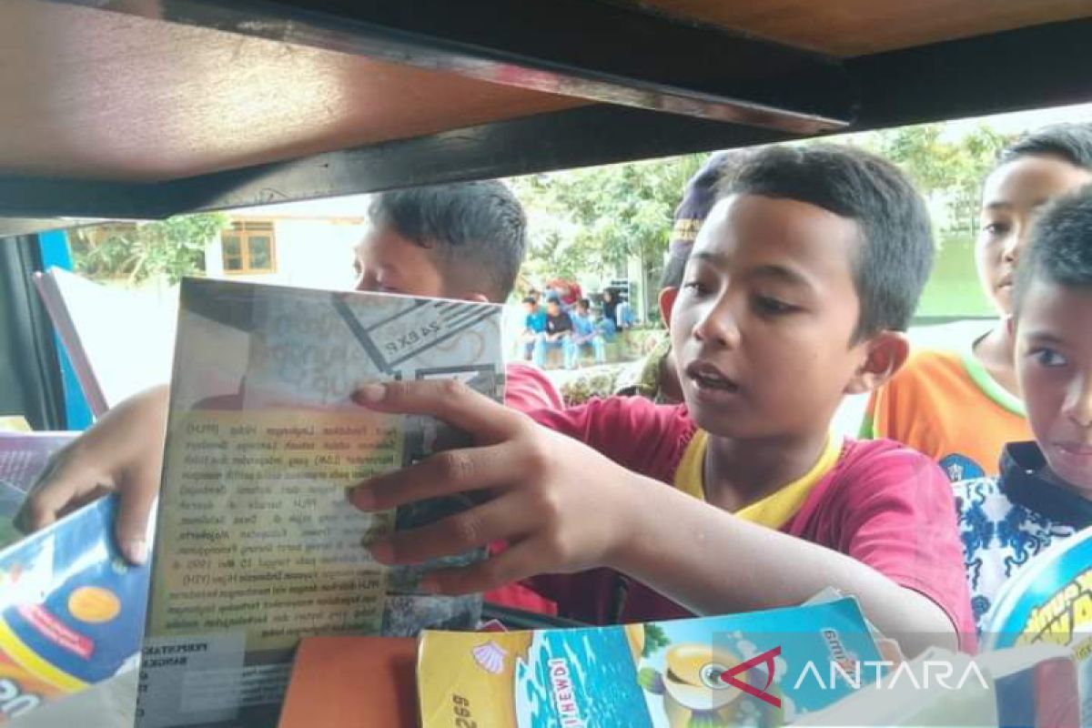 Pemkab Bangka Barat usulkan pojok baca digital di pasar dan terminal