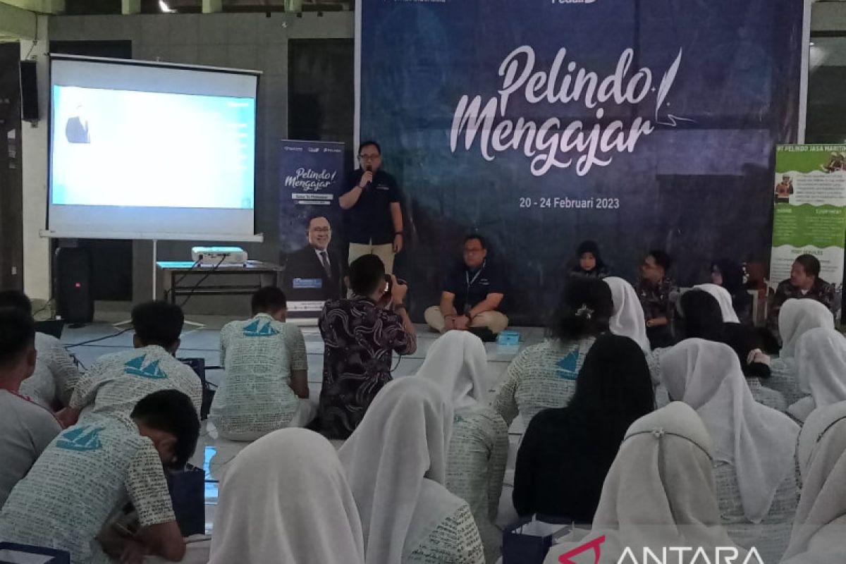 Siswa SMA Negeri 1 Makassar antusias sambut program Pelindo Mengajar