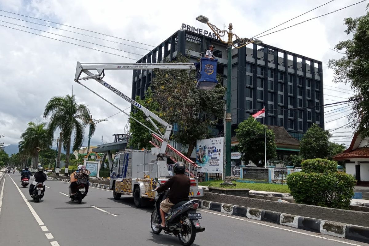 Dishub Mataram mengusulkan bantuan penerang jalan umum tenaga surya