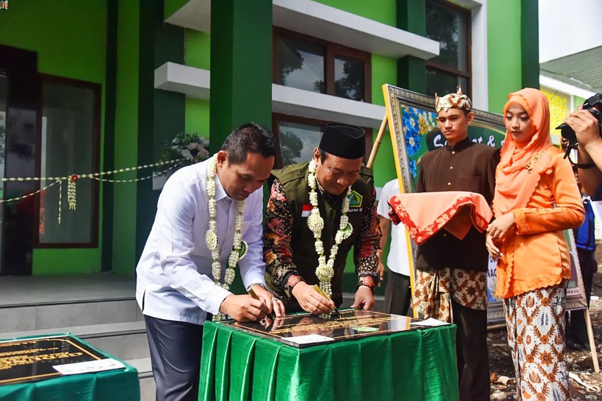 Kemenag RI bangun madrasah di relokasi hunian penyintas Semeru