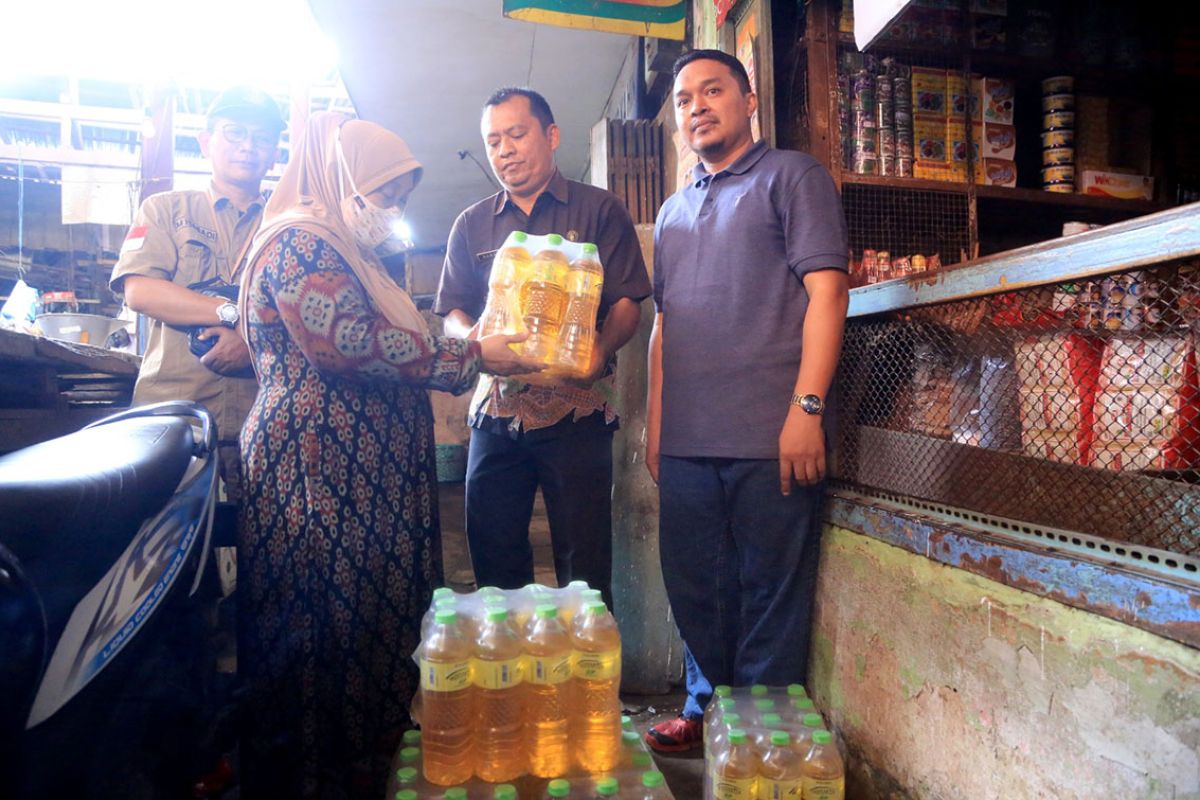 Pemkot Probolinggo gelar operasi pasar minyak goreng jelang Ramadhan