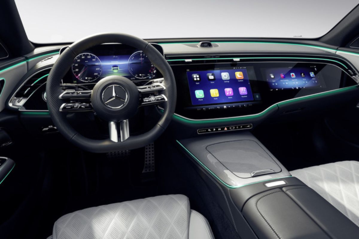 Mercedes-Benz sematkan MBUX Superscreen di E-Class baru