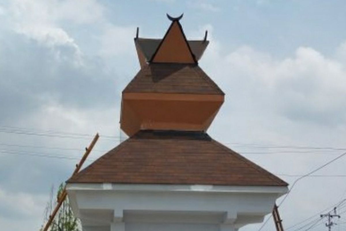 Legislator minta Pemkot lengkapi ornamen tanduk di gapura batas Kota Medan