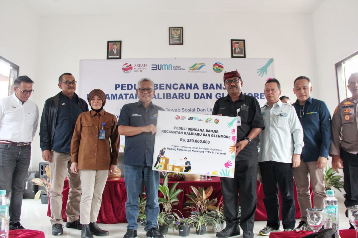 PTPN III Salurkan Bantuan untuk Korban Banjir Bandang di Kalibaru Banyuwangi