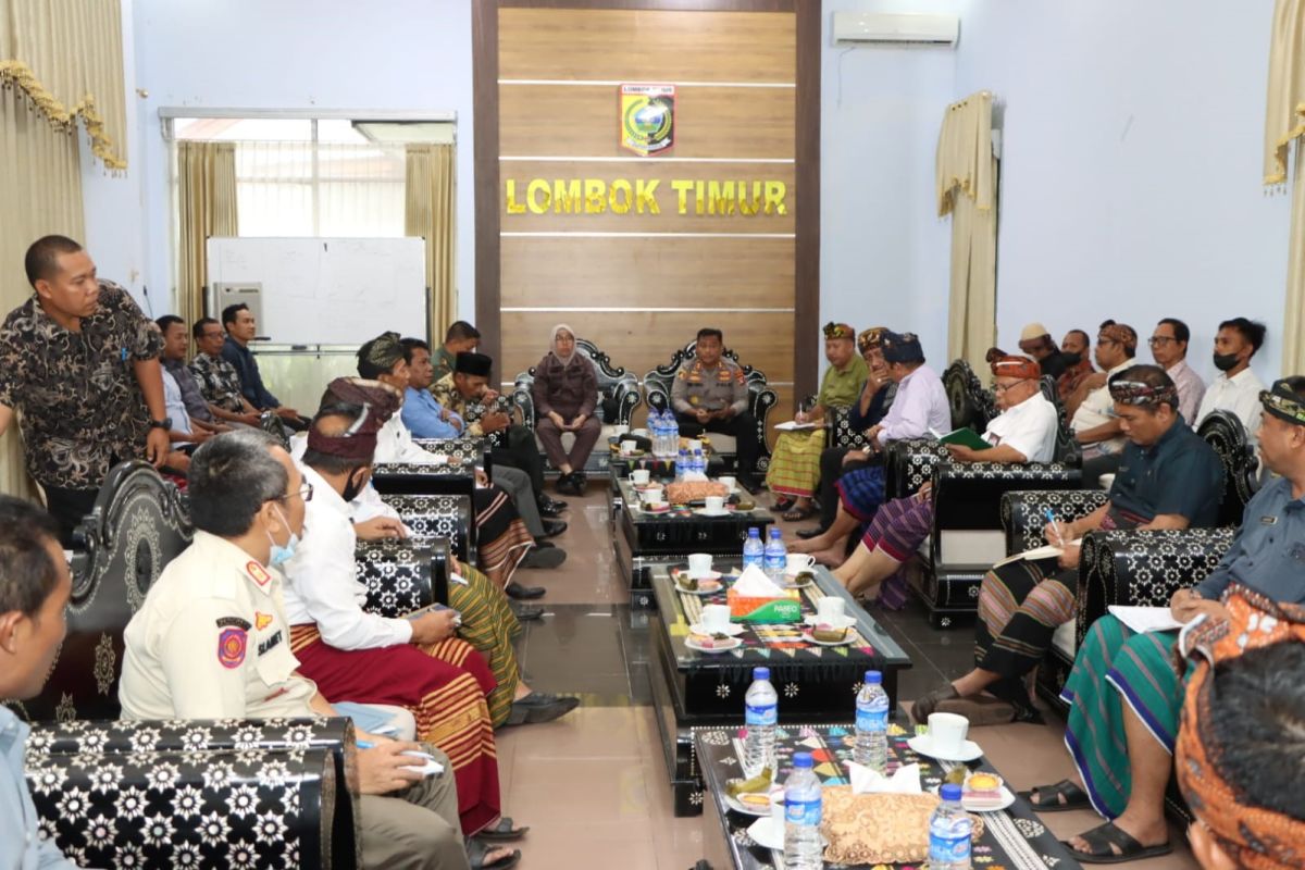 Kegiatan tambang pasir besi Pringgabaya dihentikan sementara Pemkab Lotim