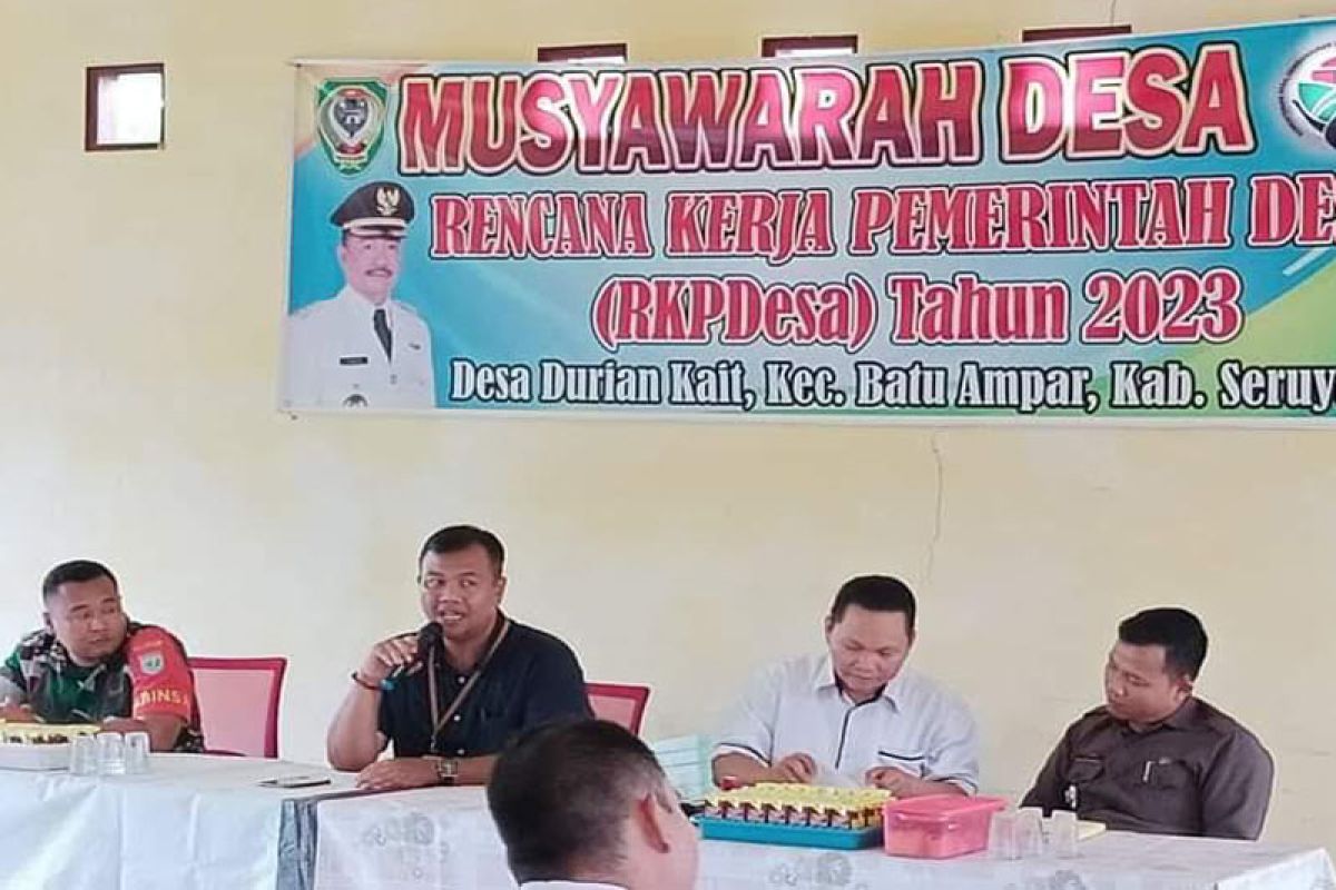 DPMD Seruyan serahkan sertifikat lahan ke warga Kecamatan Batu Ampar
