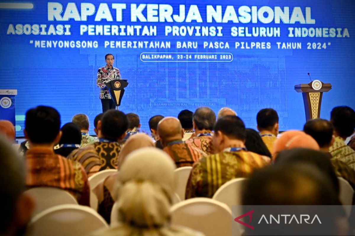 Presiden minta Menpan RB cari jalan tengah soal tenaga honorer