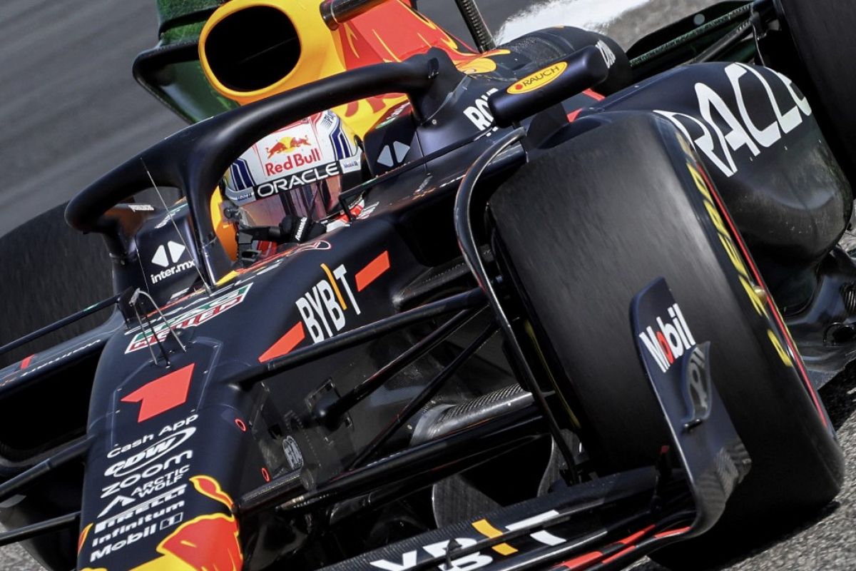 Max Verstappen nikmati start mulus Red Bull pada tes pramusim di Bahrain