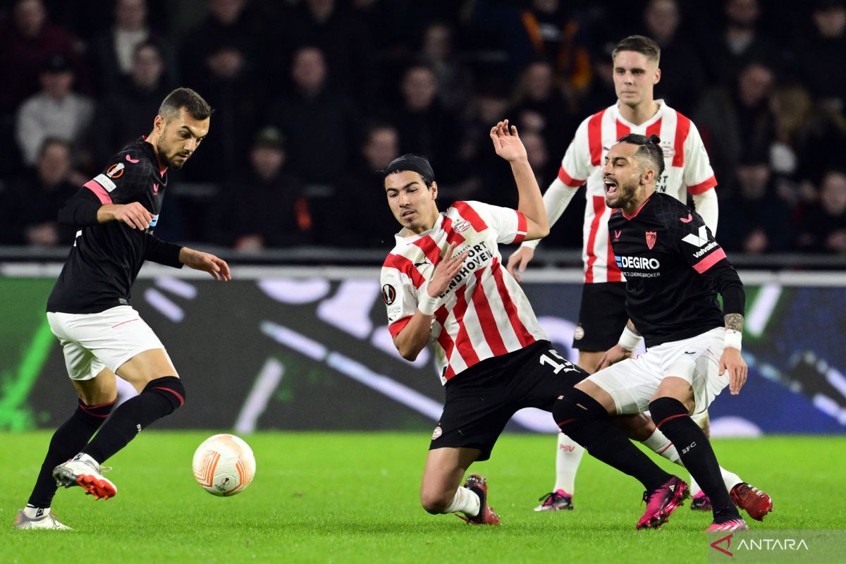 PSV Eindhoven gulung Sevilla