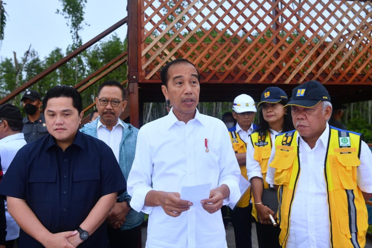 Jokowi sampaikan lima dari 22 stadion yang diaudit rusak berat