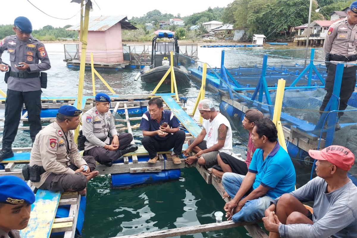 Polairud Polda Maluku minta nelayan jaga kebersihan laut