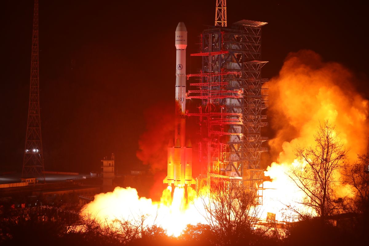 China luncurkan satelit komunikasi baru