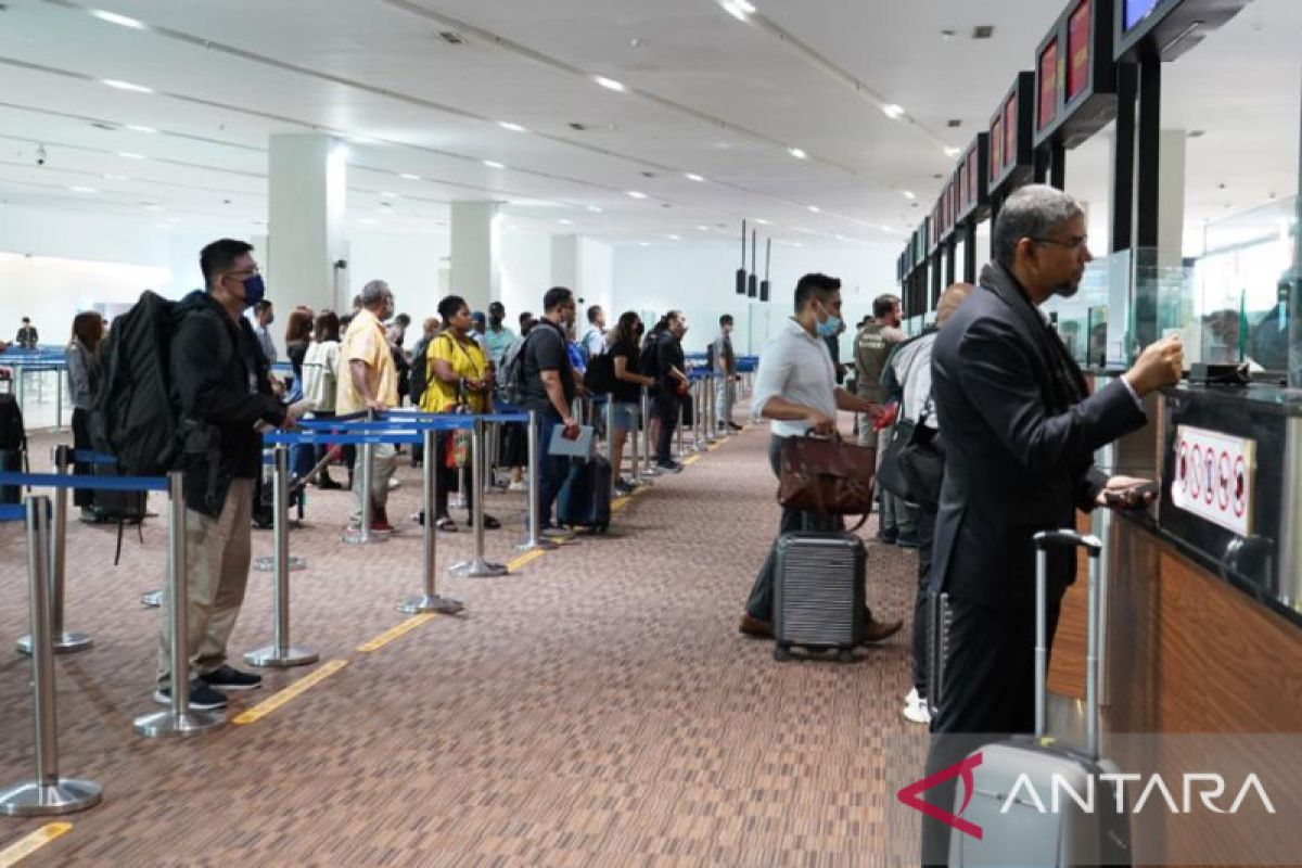 Ratusan delegasi F1 Powerboat mendarat di Bandara Soekarno Hatta