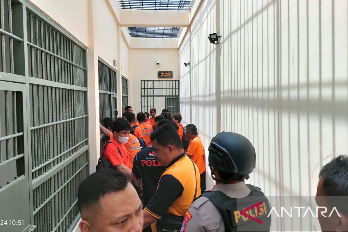 21 tahanan dipindahkan ke rumah tahan baru Polda Sulteng
