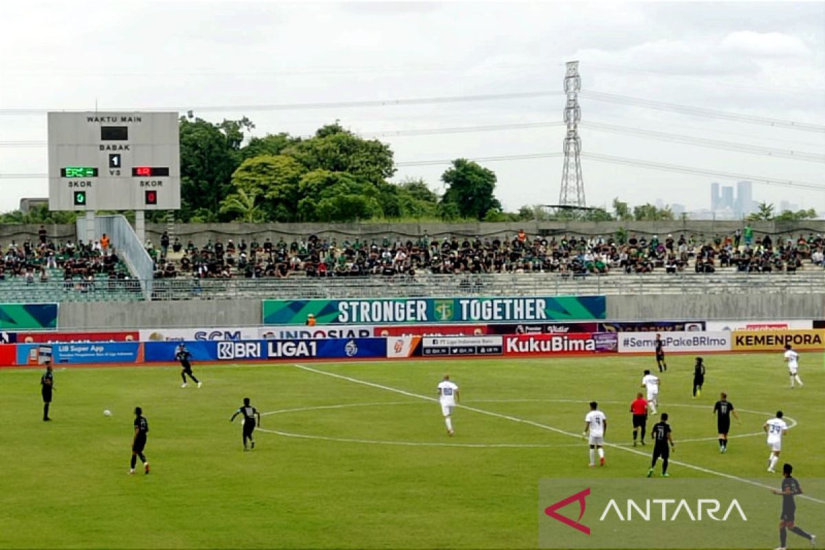 Sepak bola: Persebaya kalah 0-1 dari PSM Makassar akibat gol bunuh diri