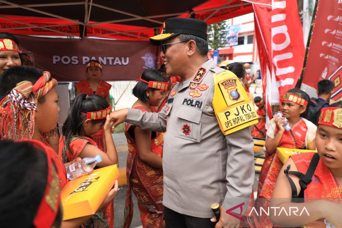 Polda Sumut humanis dalam pengamanan di F1 Powerboat Danau Toba 2023